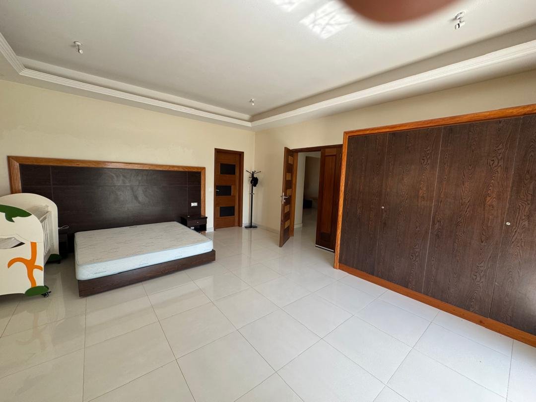 Villa de prestige R+2 à Saly — photo 6
