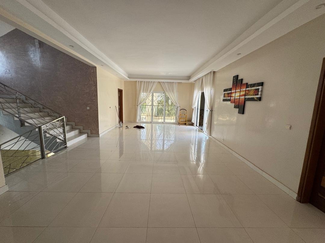 Villa de prestige R+2 à Saly — photo 8